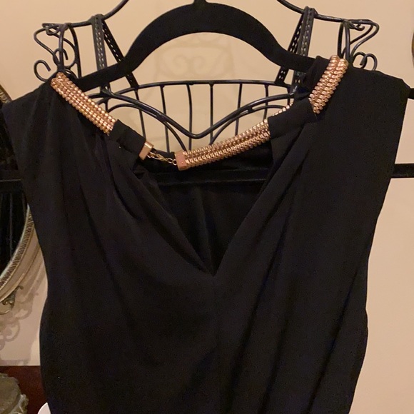 NWT Jessica Simpson black w/gold chain dress - Picture 4 of 6